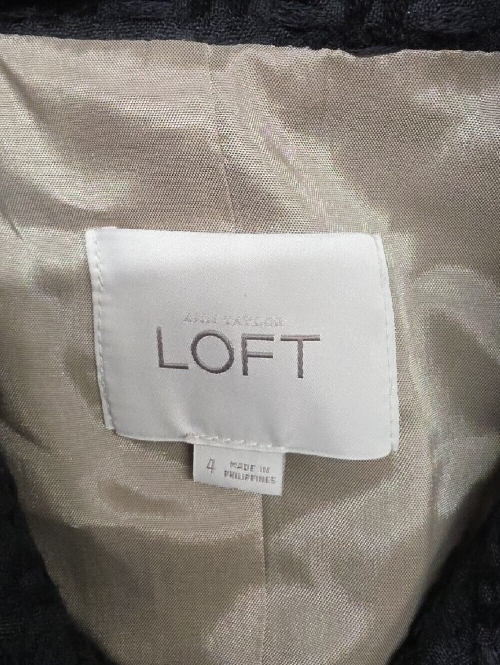 LOFT Black Ruffle Front Textured Blazer Sz 4 - Picture 2 of 7